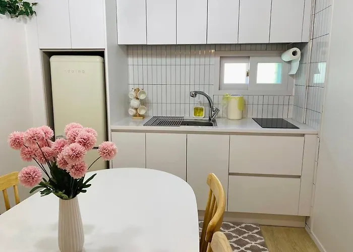 Apartment House Station