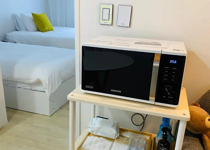 House Station Apartment *