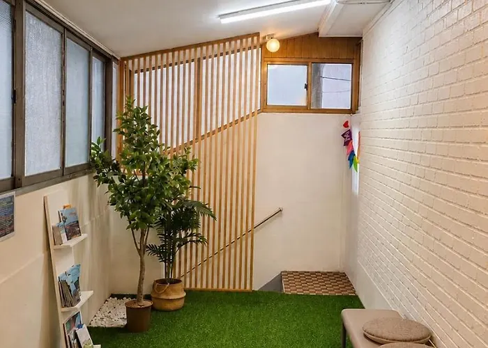 House Station 公寓 *